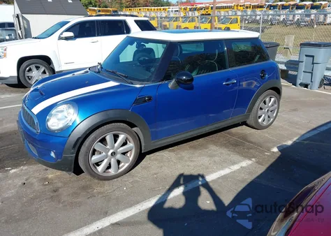 2007 Mini Cooper S z USA, uszkodzony, nr VIN WMWMF73567TL87918